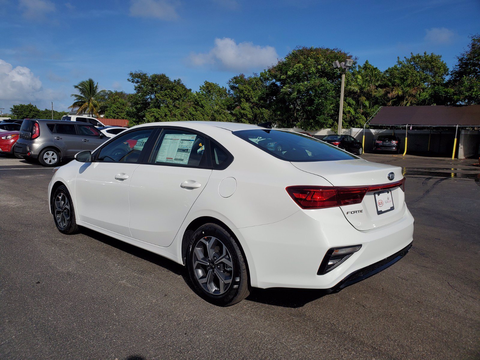 New 2021 Kia Forte LXS