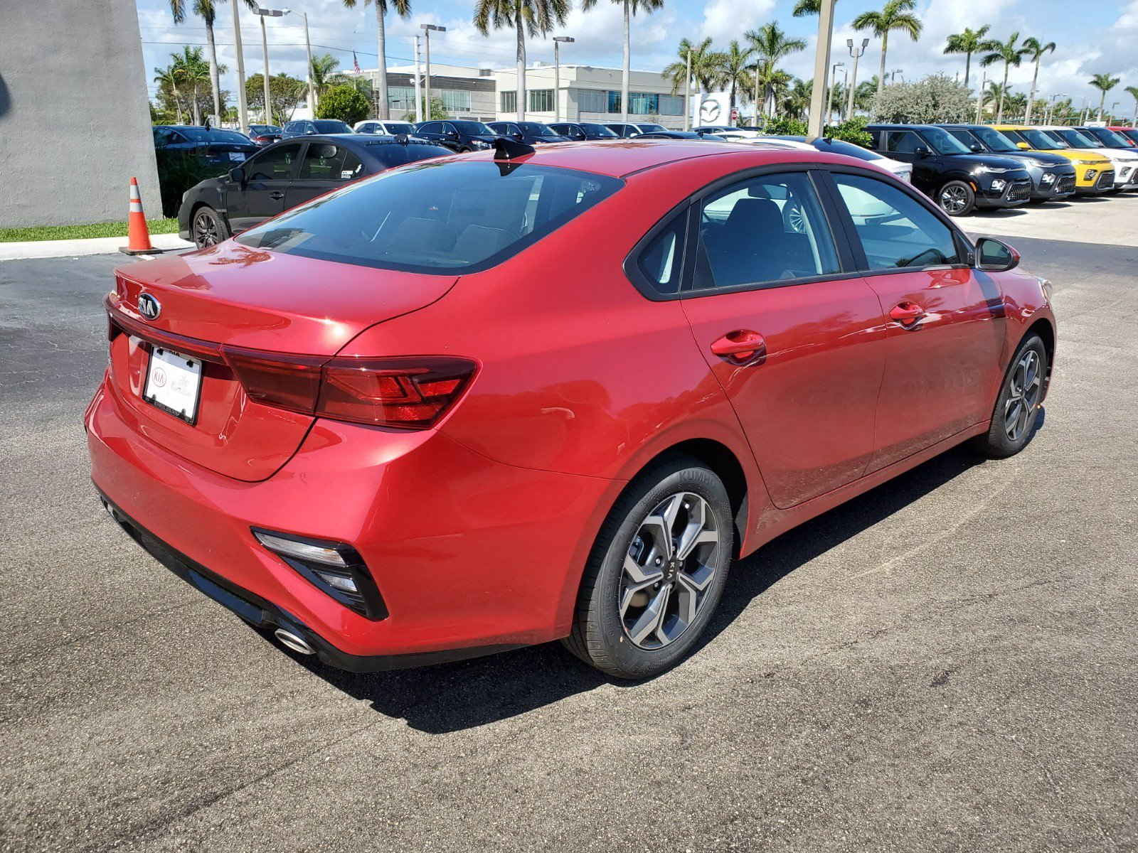 New 2020 Kia Forte LXS