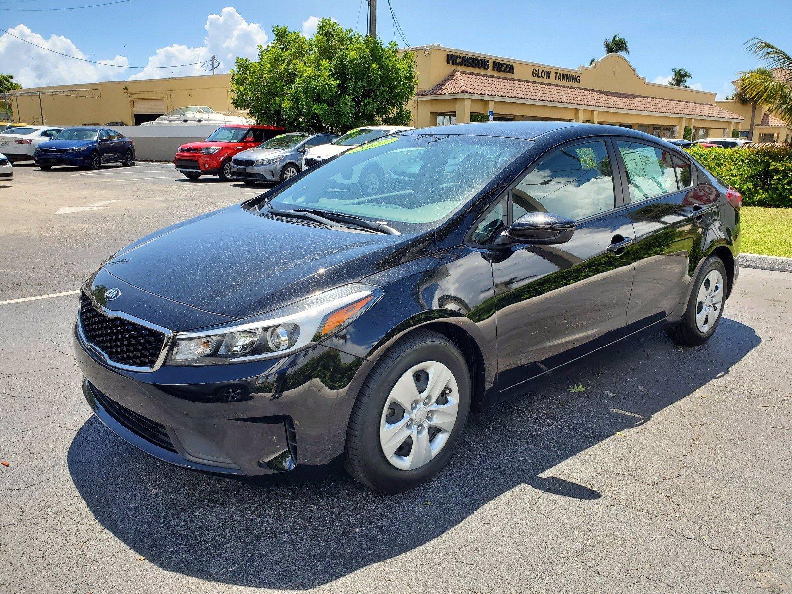 Certified Pre-Owned 2017 Kia Forte LX