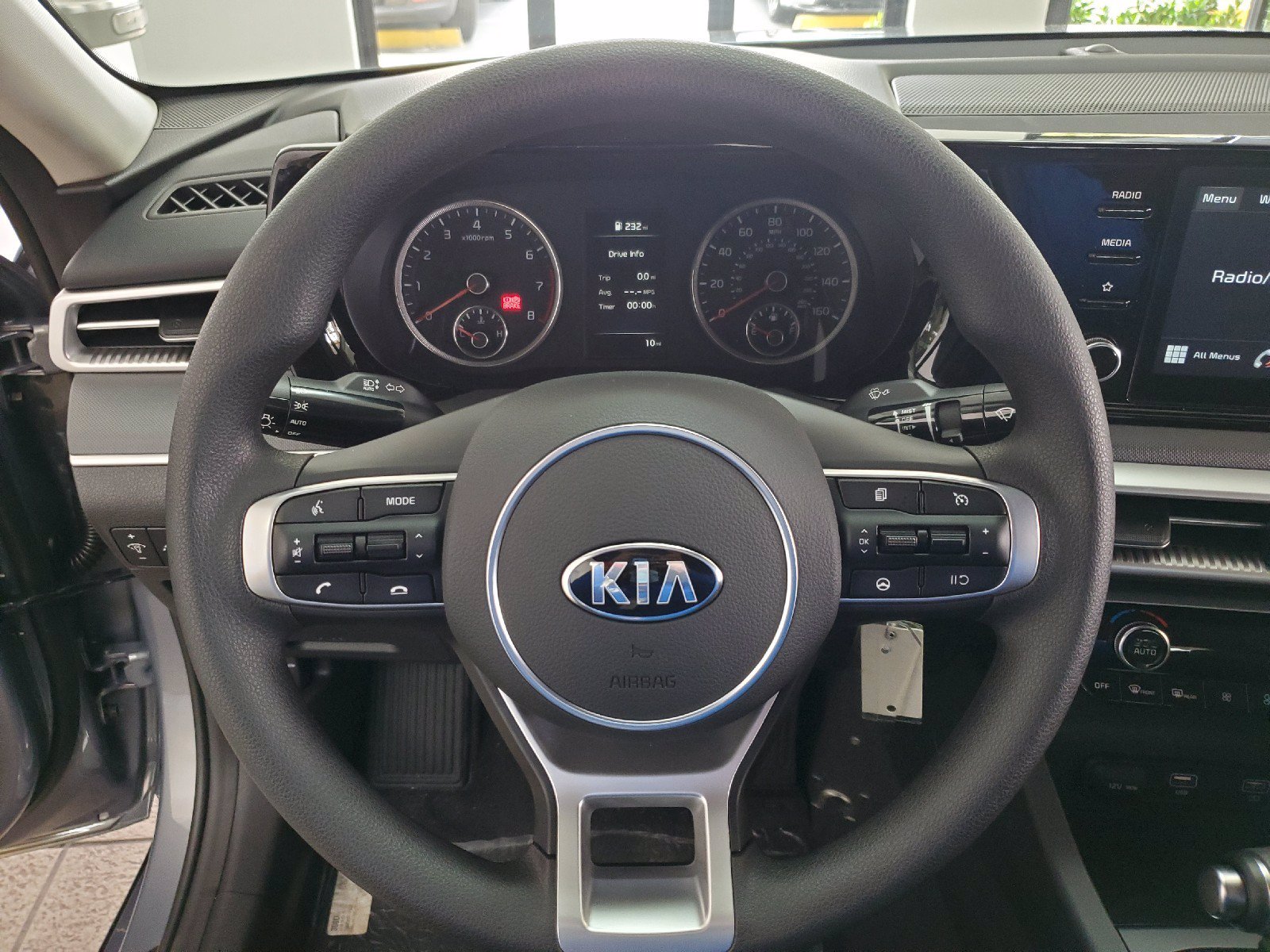 New 2021 Kia K5 LX