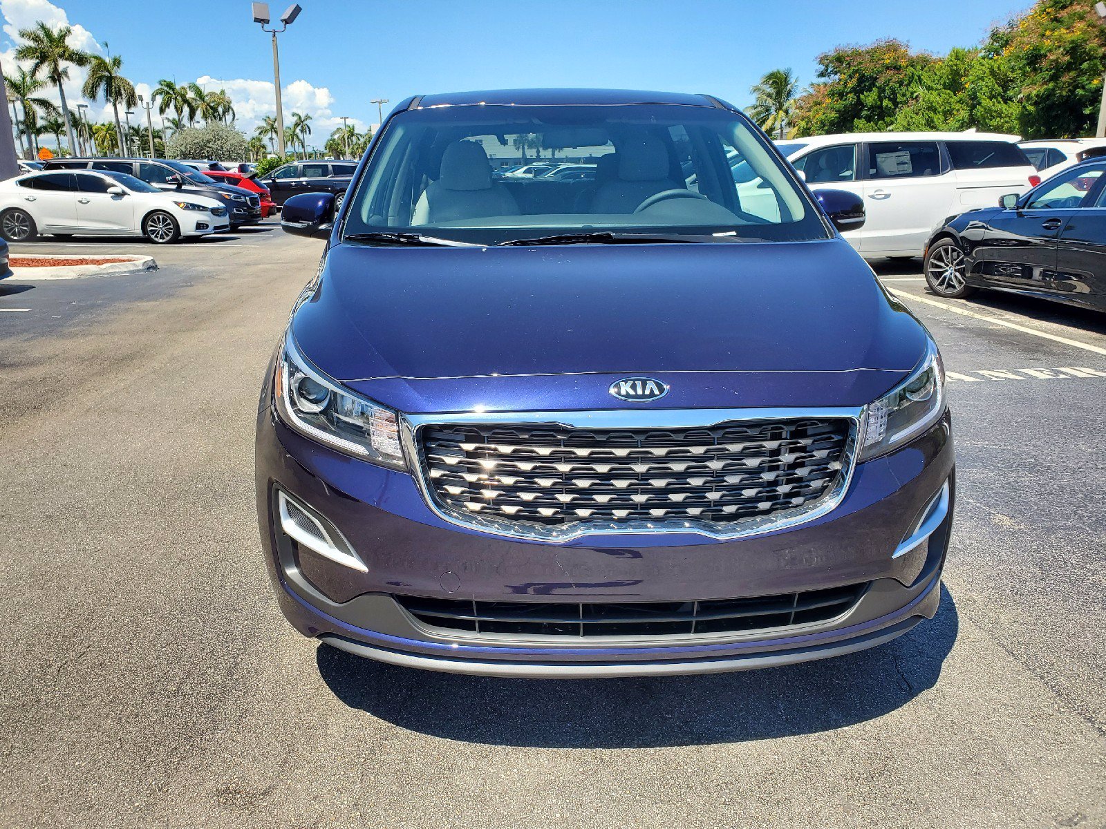 New 2021 Kia Sedona LX